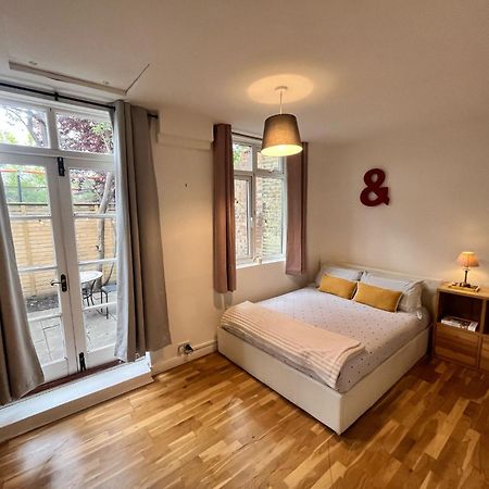 Charming 1-Bedroom Apartment Southfields, London Kültér fotó