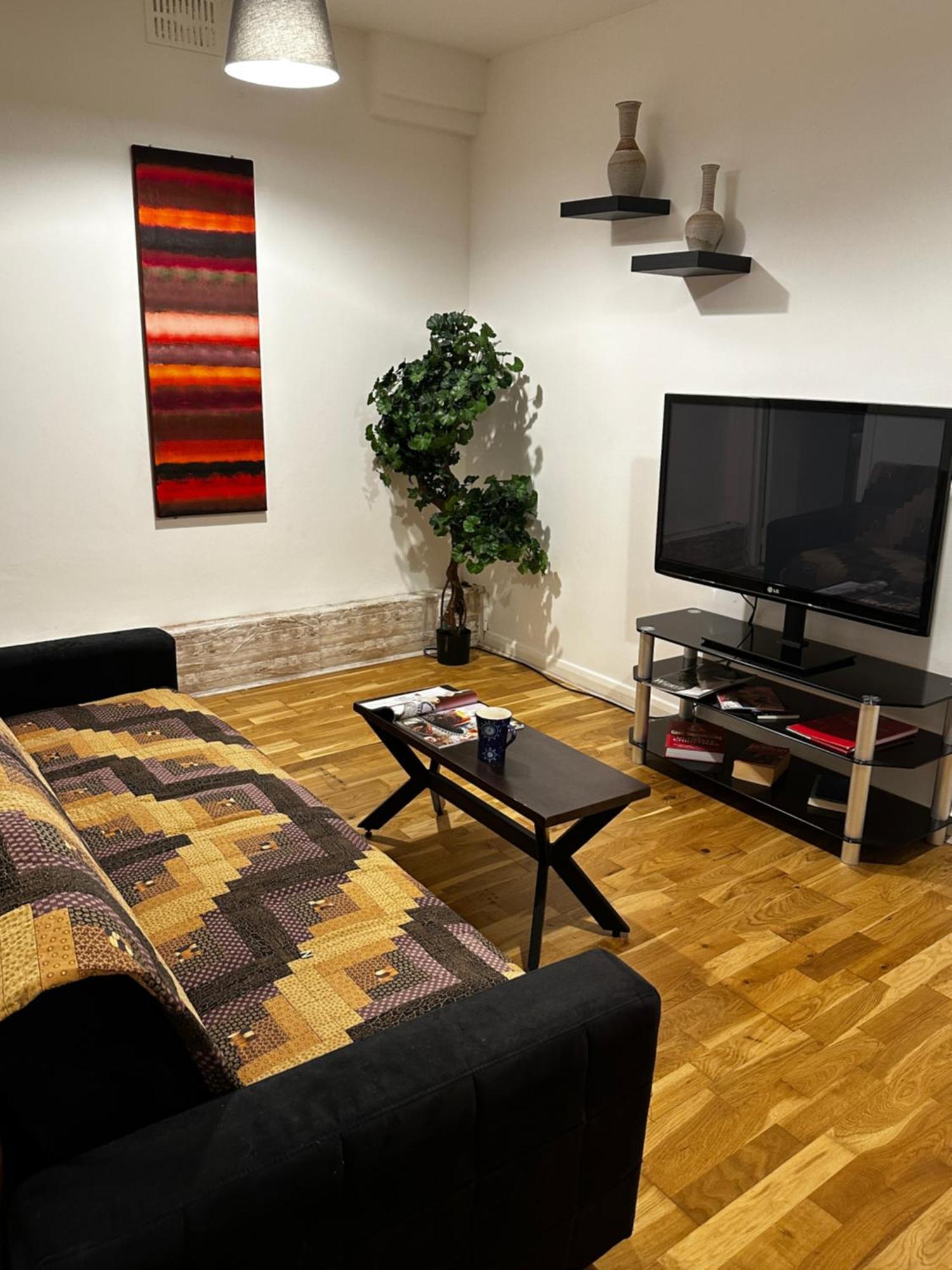 Charming 1-Bedroom Apartment Southfields, London Kültér fotó