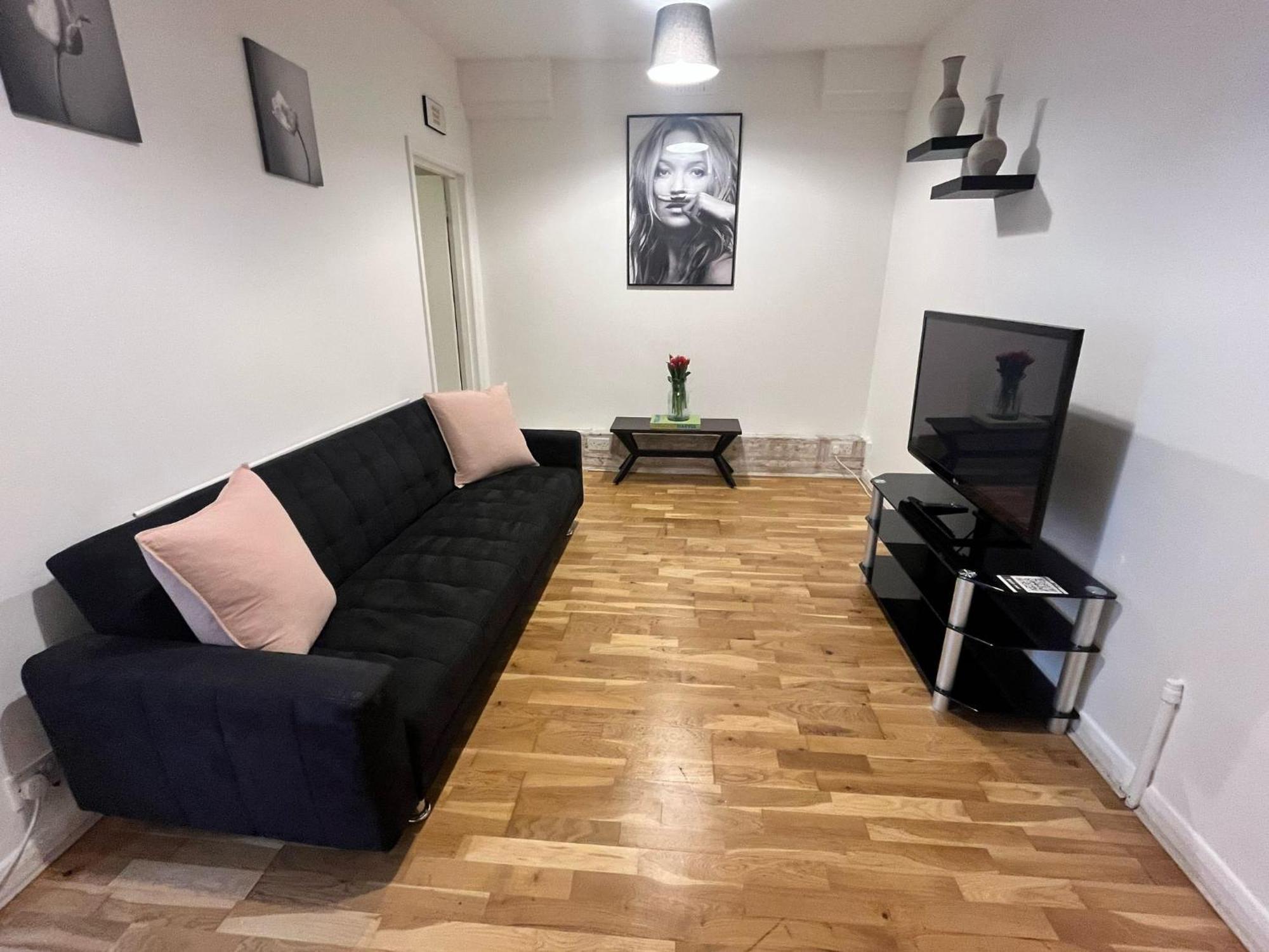Charming 1-Bedroom Apartment Southfields, London Kültér fotó
